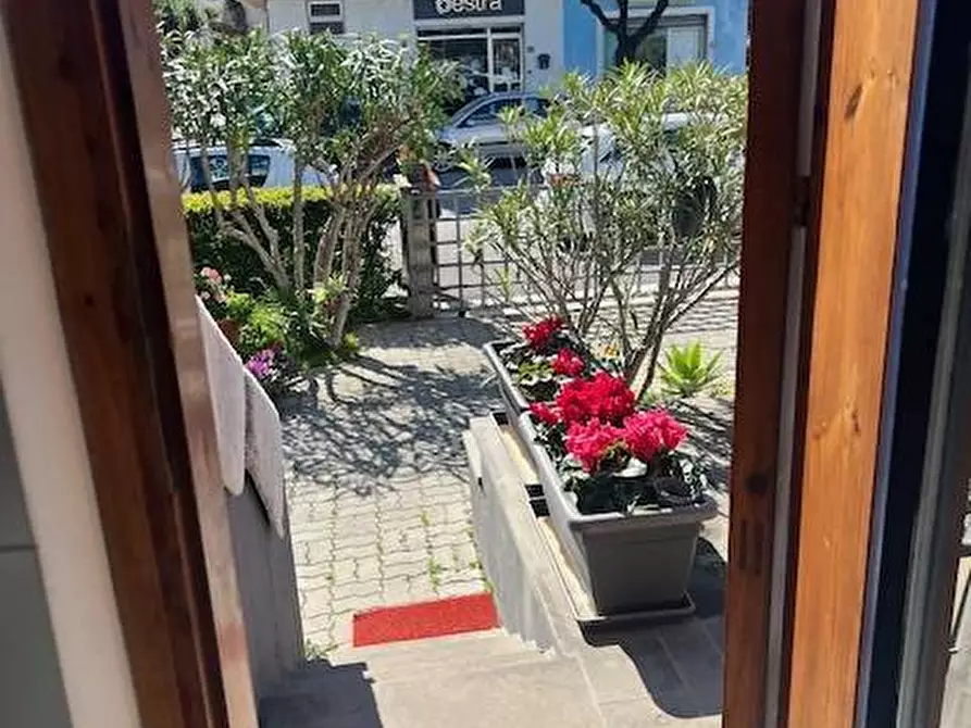 Immagine 29 di Villa in vendita  in VIALE MAZZINI 63 a Alba Adriatica