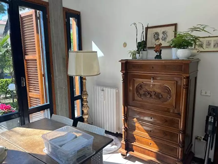 Immagine 31 di Villa in vendita  in VIALE MAZZINI 63 a Alba Adriatica