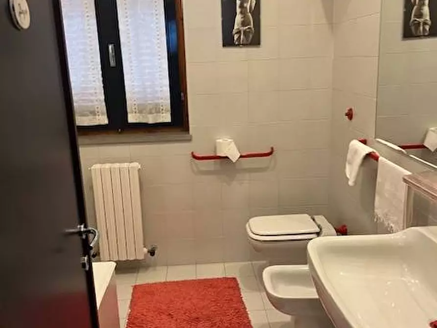 Immagine 58 di Villa in vendita  in VIALE MAZZINI 63 a Alba Adriatica