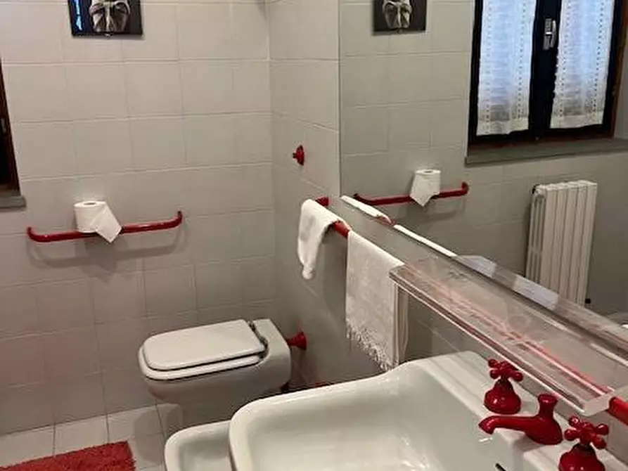 Immagine 59 di Villa in vendita  in VIALE MAZZINI 63 a Alba Adriatica