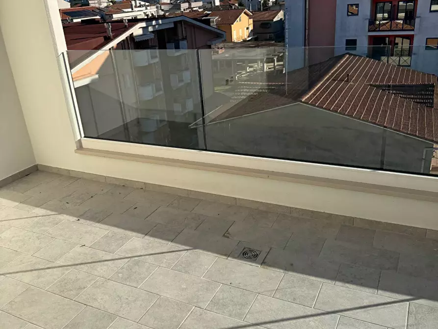 Immagine 4 di Appartamento in vendita  in via pepe 62 a Tortoreto