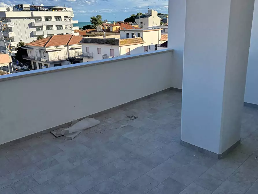 Immagine 9 di Appartamento in vendita  in via pepe 62 a Tortoreto