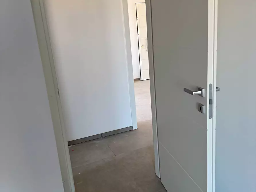 Immagine 16 di Appartamento in vendita  in via pepe 62 a Tortoreto