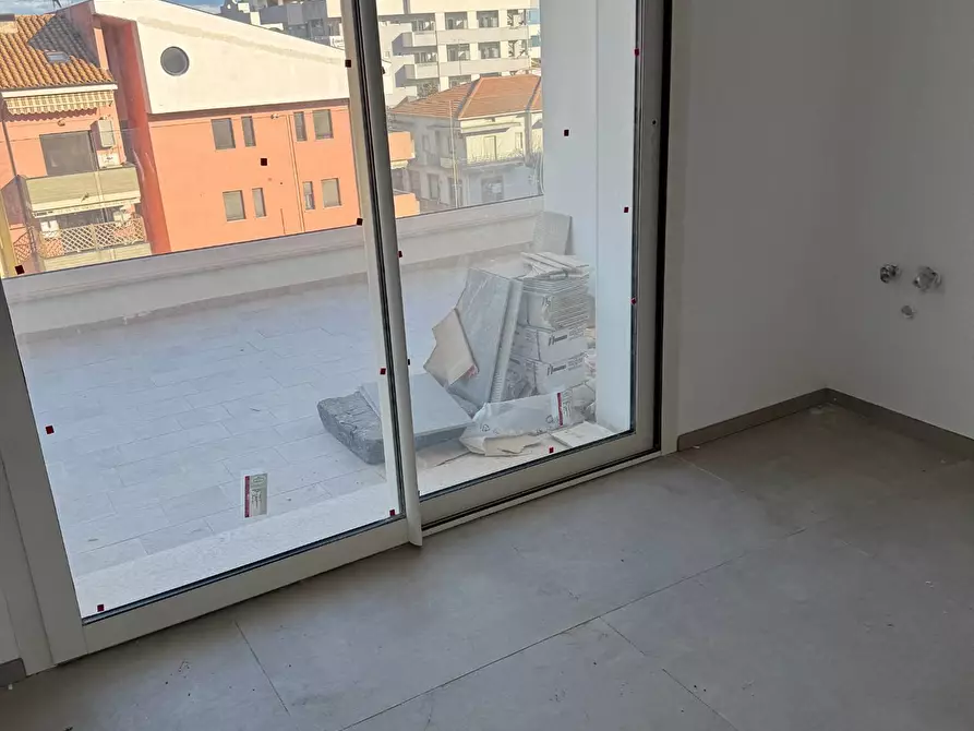 Immagine 17 di Appartamento in vendita  in via pepe 62 a Tortoreto