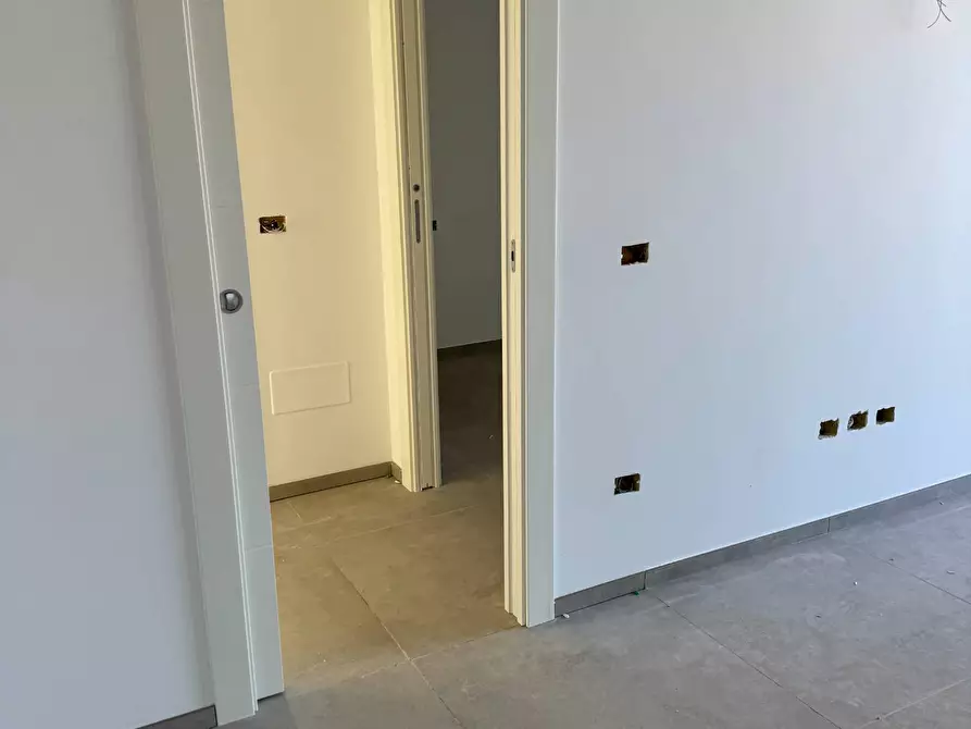 Immagine 22 di Appartamento in vendita  in via pepe 62 a Tortoreto