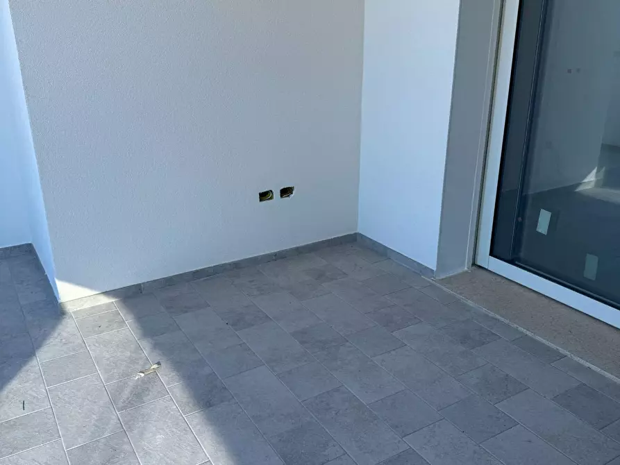 Immagine 26 di Appartamento in vendita  in via pepe 62 a Tortoreto