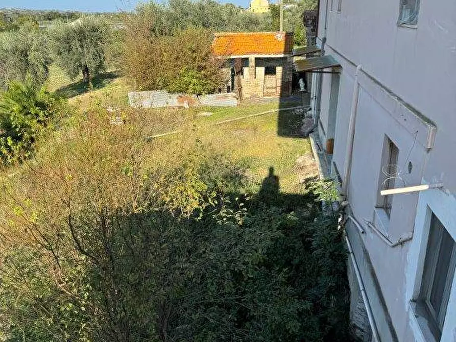 Immagine 26 di Rustico / casale in vendita  in via del vecchio forte a Alba Adriatica
