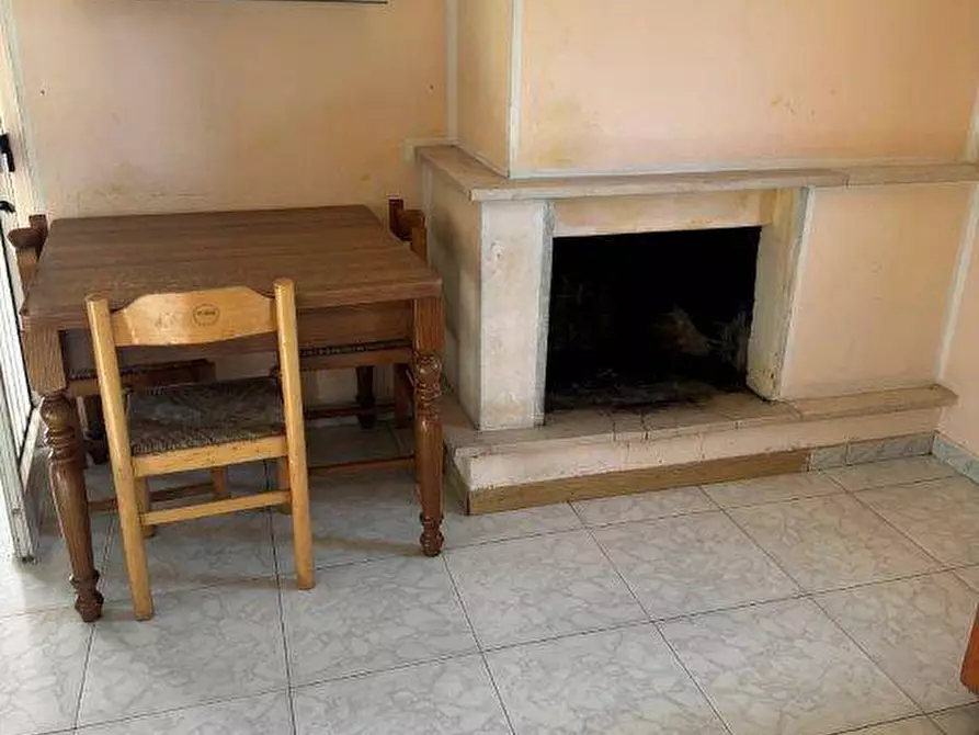 Immagine 39 di Rustico / casale in vendita  in via del vecchio forte a Alba Adriatica