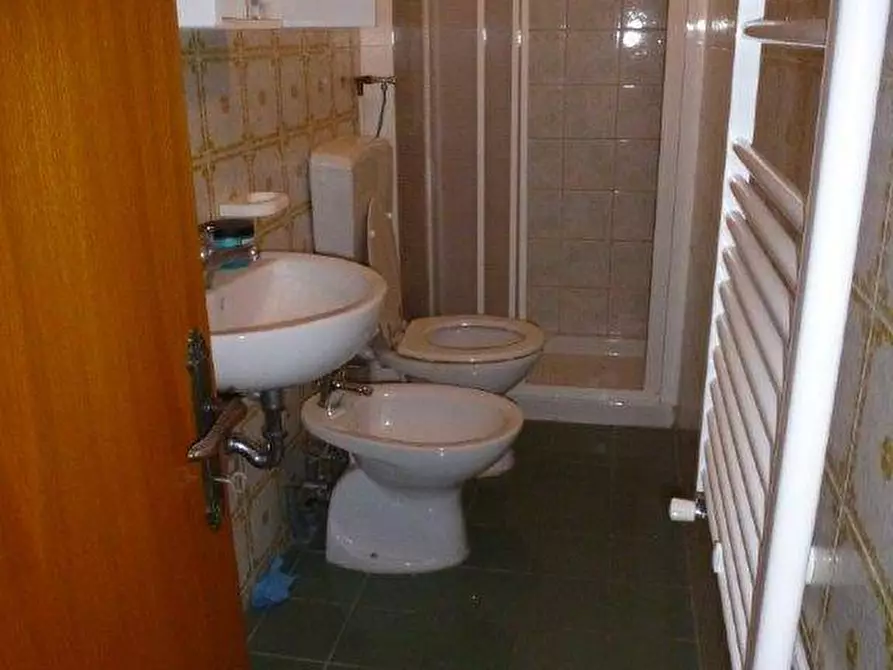 Immagine 16 di Appartamento in vendita  in via calabria 15 a Alba Adriatica