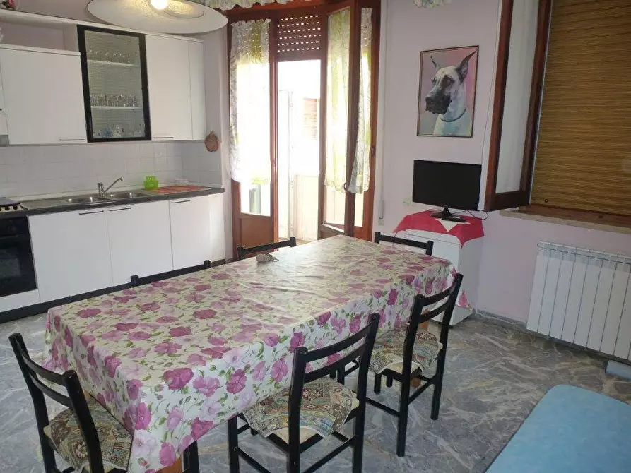 Immagine 11 di Appartamento in vendita  in via Calabria 15 a Alba Adriatica