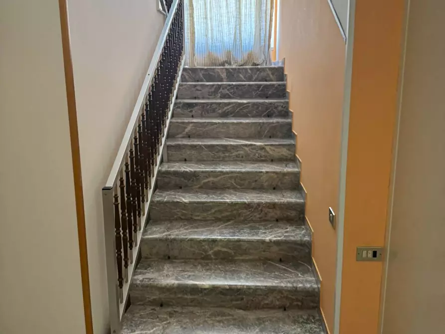 Immagine 4 di Appartamento in vendita  in via Calabria 15 a Alba Adriatica