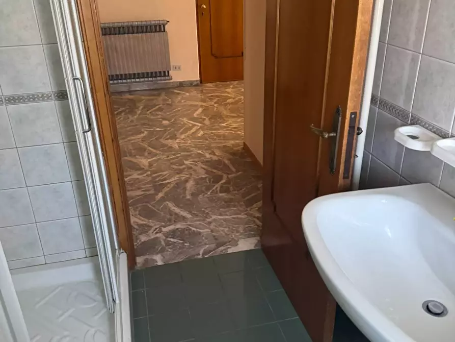 Immagine 16 di Appartamento in vendita  in via Calabria 15 a Alba Adriatica