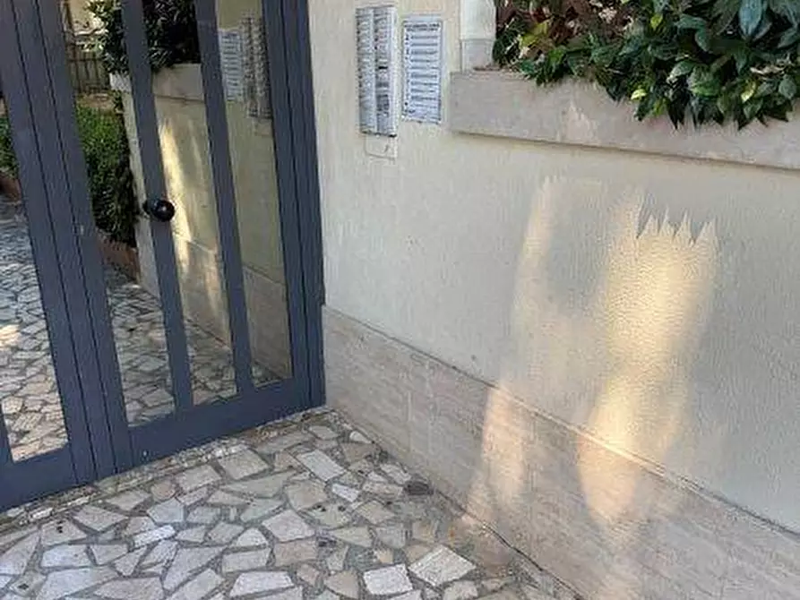 Immagine 3 di Appartamento in vendita  in via Gorizia 8 a Alba Adriatica
