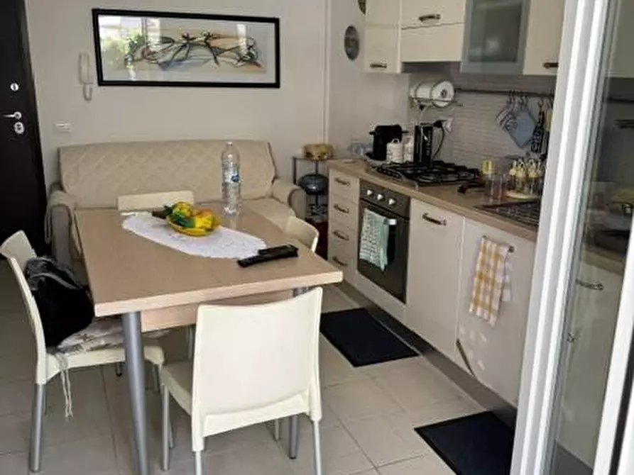 Immagine 3 di Appartamento in vendita  in VIA RIMINI 1 a Tortoreto