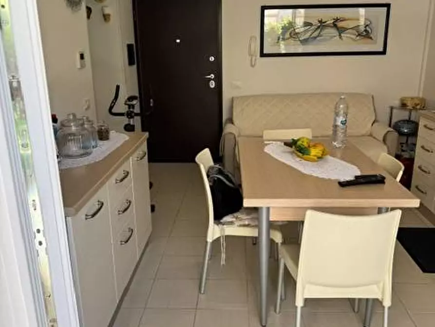 Immagine 2 di Appartamento in vendita  in VIA RIMINI 1 a Tortoreto