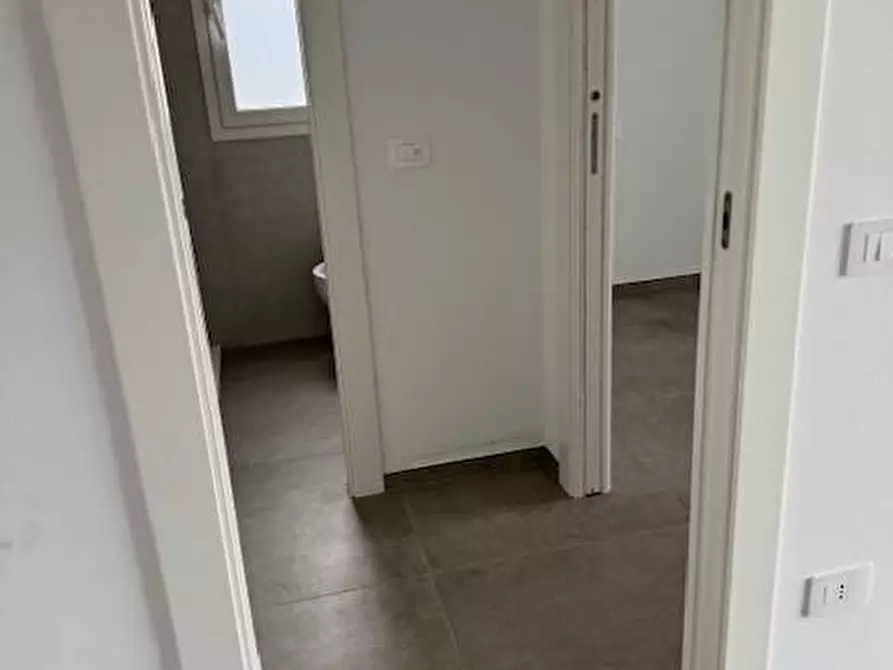 Immagine 9 di Appartamento in vendita  in VIA GUGLIELMO PEPE 62 a Tortoreto
