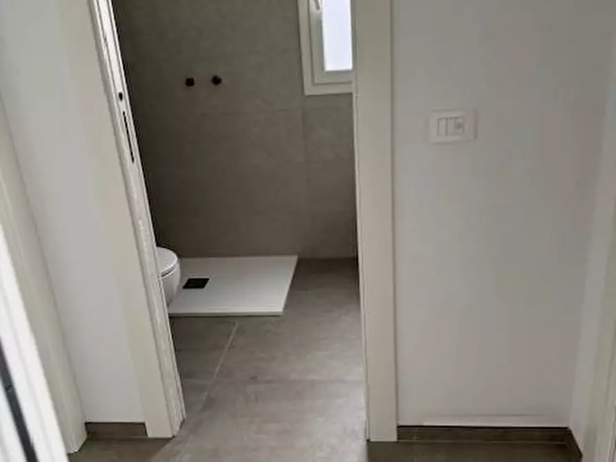 Immagine 10 di Appartamento in vendita  in VIA GUGLIELMO PEPE 62 a Tortoreto