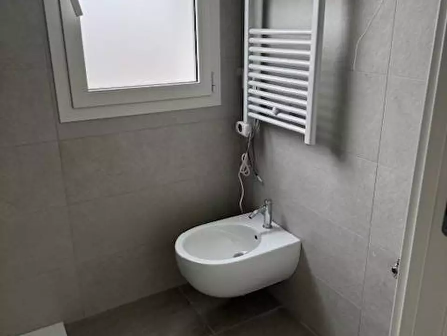 Immagine 13 di Appartamento in vendita  in VIA GUGLIELMO PEPE 62 a Tortoreto