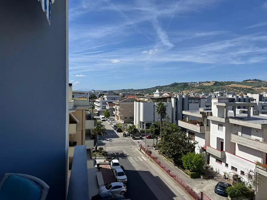 Immagine 3 di Appartamento in vendita  in via pompeo 13 a Alba Adriatica