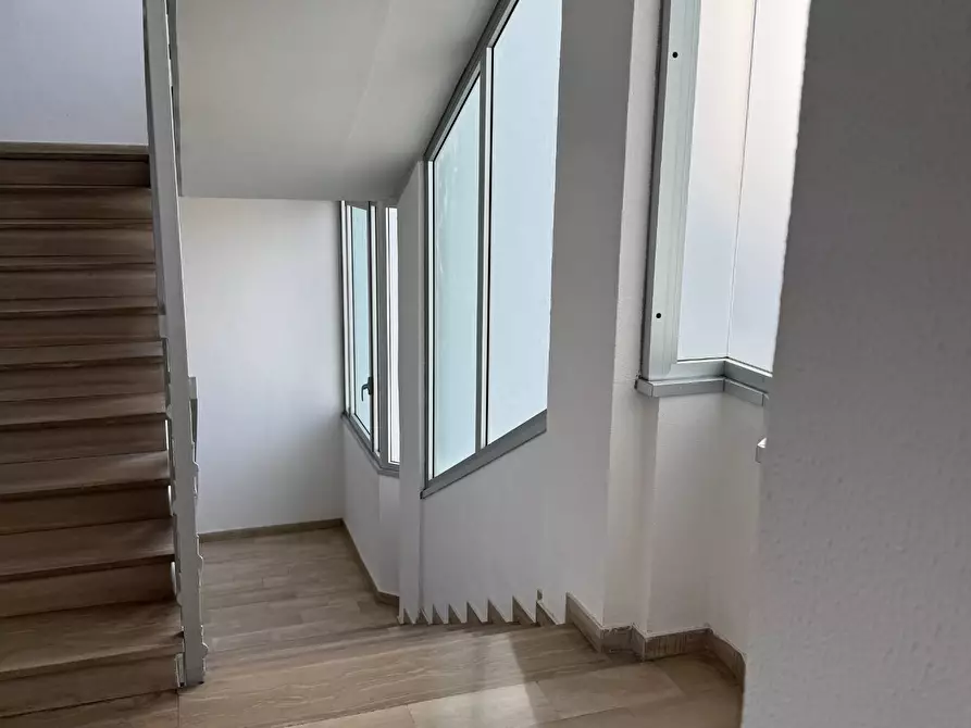 Immagine 8 di Appartamento in vendita  in via pompeo 13 a Alba Adriatica