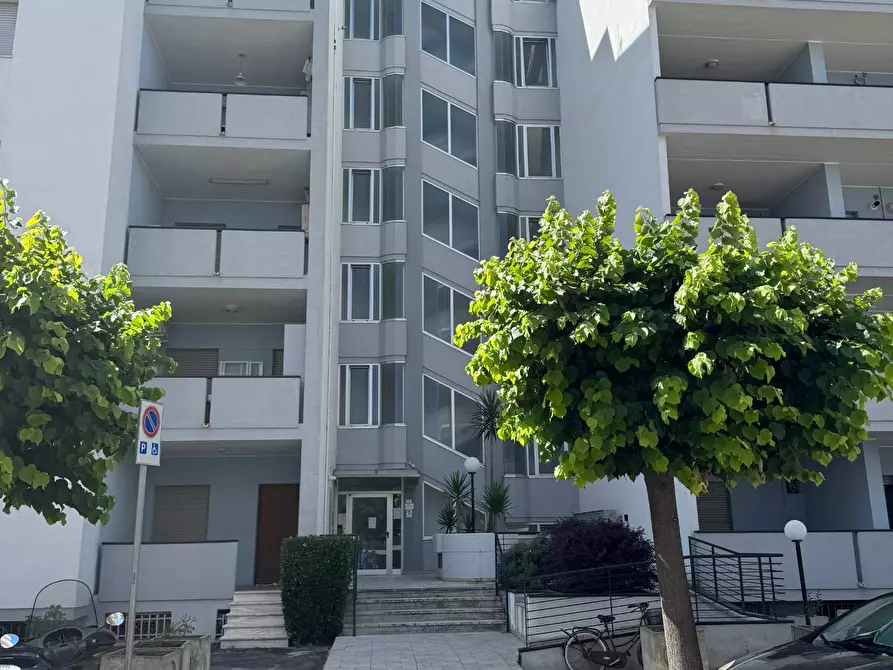 Immagine 2 di Appartamento in vendita  in via pompeo 13 a Alba Adriatica