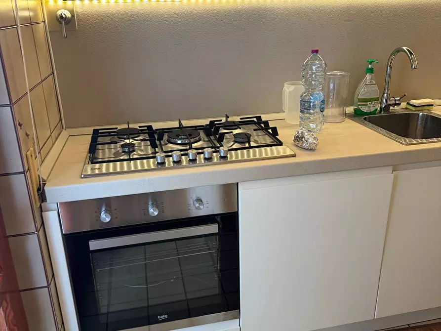 Immagine 16 di Appartamento in vendita  in via pompeo 13 a Alba Adriatica
