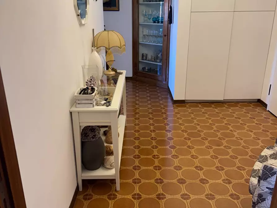 Immagine 19 di Appartamento in vendita  in via pompeo 13 a Alba Adriatica