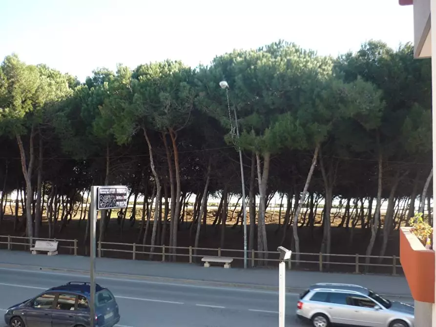 Immagine 1 di Appartamento in vendita  in via Guglielmo Marconi 206 a Alba Adriatica