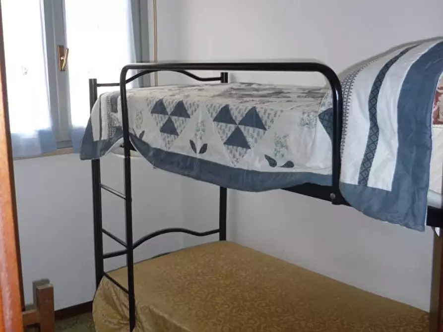 Immagine 10 di Appartamento in vendita  in via Guglielmo Marconi 206 a Alba Adriatica