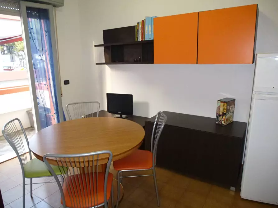 Immagine 7 di Appartamento in vendita  in via Guglielmo Marconi 206 a Alba Adriatica