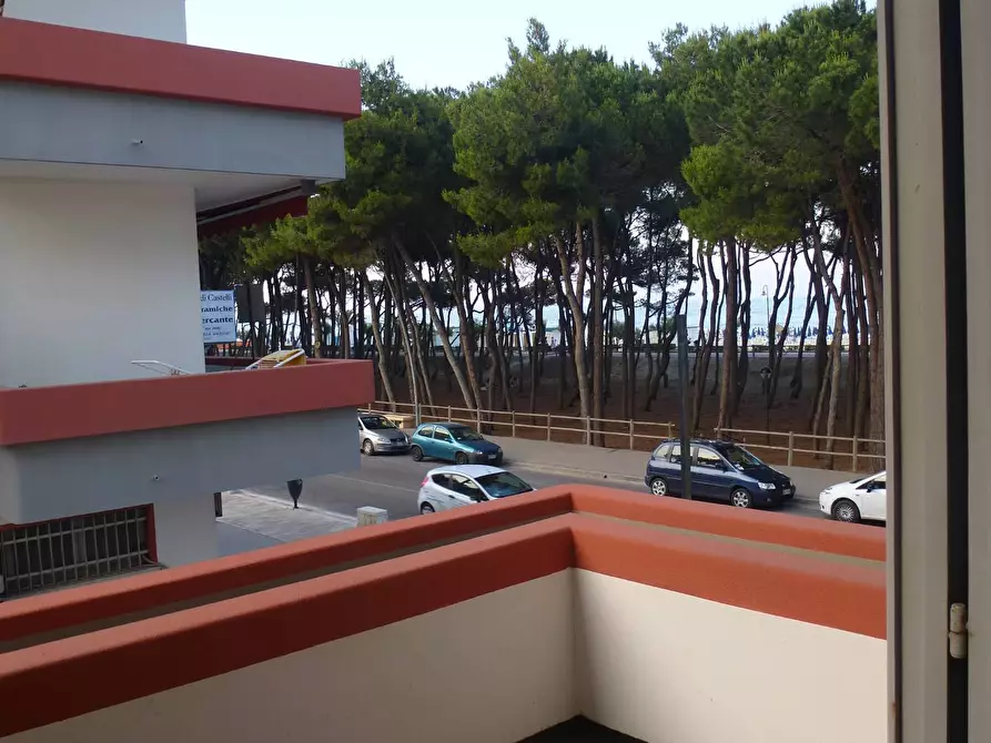 Immagine 3 di Appartamento in vendita  in via Guglielmo Marconi 206 a Alba Adriatica