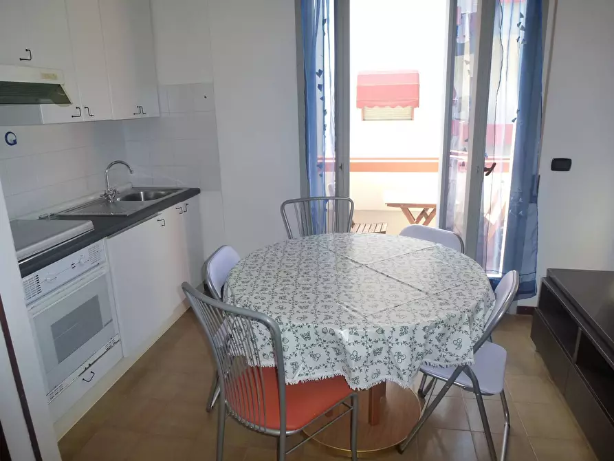 Immagine 6 di Appartamento in vendita  in via Guglielmo Marconi 206 a Alba Adriatica