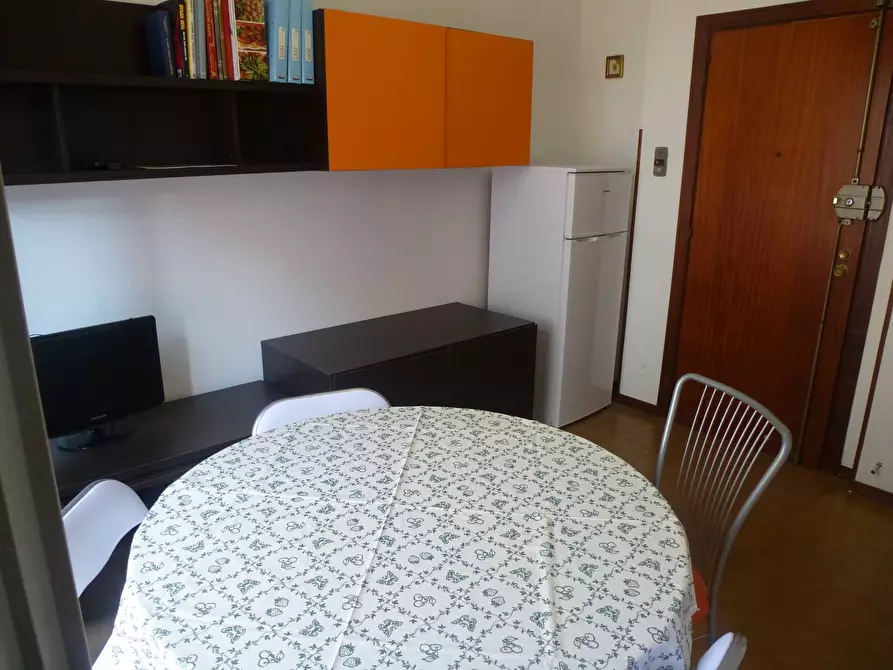 Immagine 8 di Appartamento in vendita  in via Guglielmo Marconi 206 a Alba Adriatica