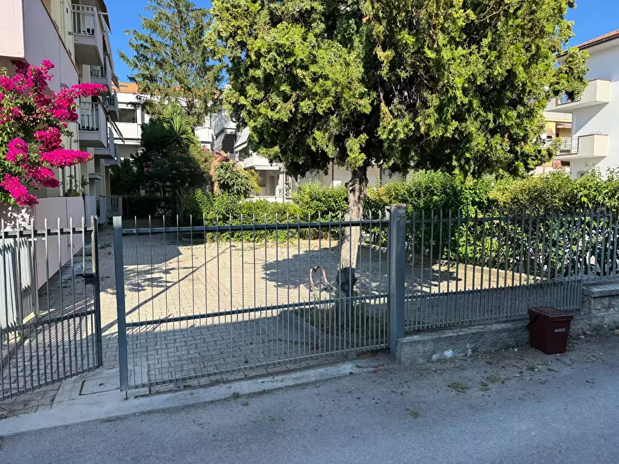 Immagine 3 di Appartamento in vendita  in via Maddalena 8/10 a Alba Adriatica