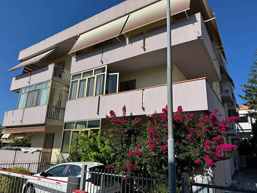 Immagine 1 di Appartamento in vendita  in via Maddalena 8/10 a Alba Adriatica