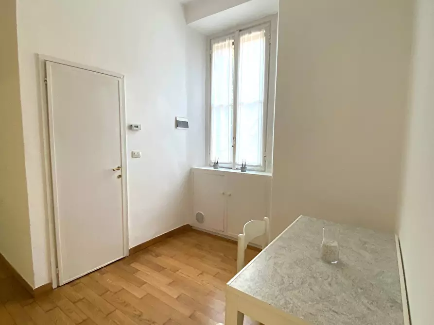 Immagine 19 di Appartamento in affitto  in Via Correggio a Milano