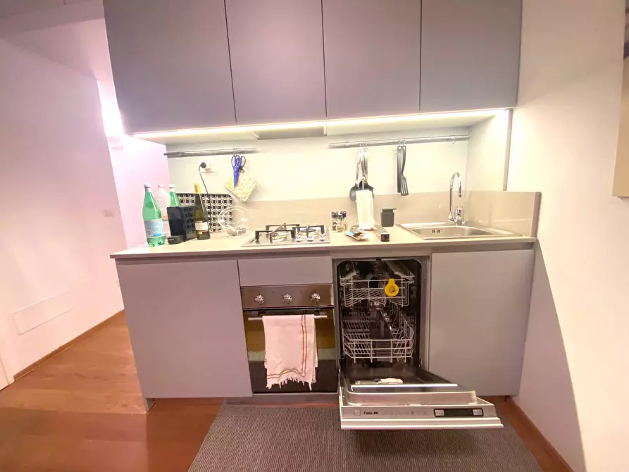 Immagine 2 di Appartamento in affitto  in Via Del Vecchio Politecnico 5 a Milano