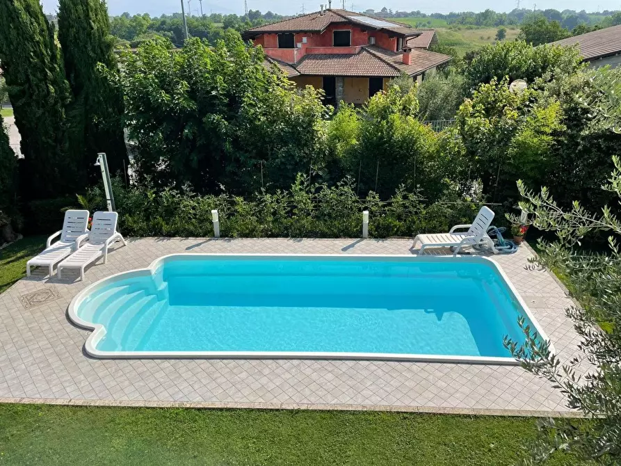 Immagine 6 di Villa in vendita  in Vicina a Desenzano Del Garda