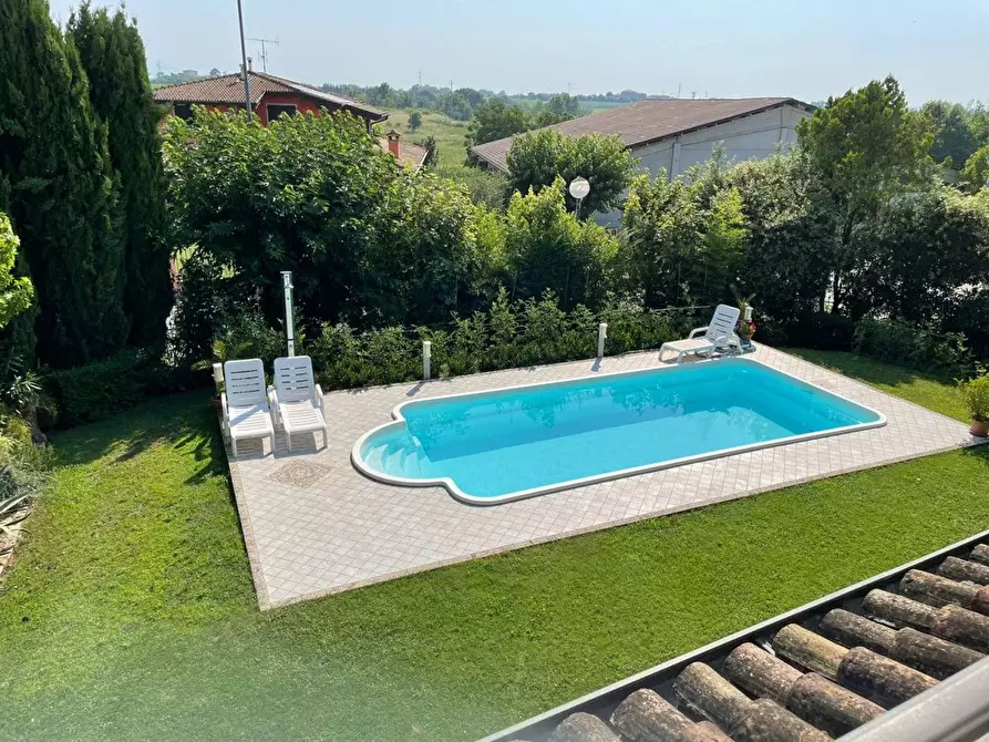 Immagine 19 di Villa in vendita  in Vicina a Desenzano Del Garda