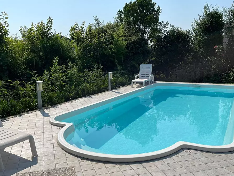 Immagine 26 di Villa in vendita  in Vicina a Desenzano Del Garda