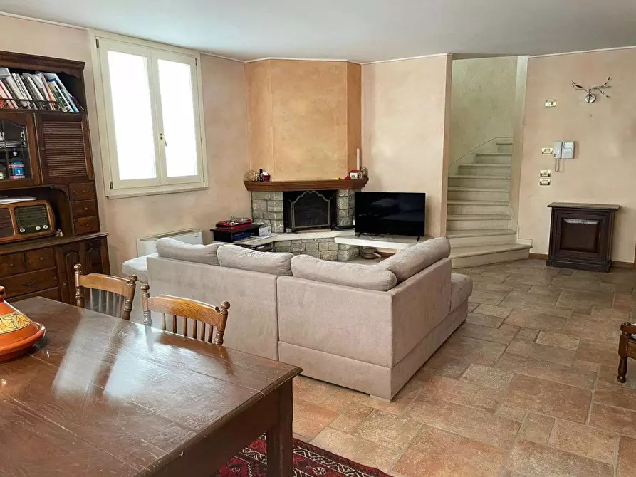 Immagine 31 di Villa in vendita  in Vicina a Desenzano Del Garda