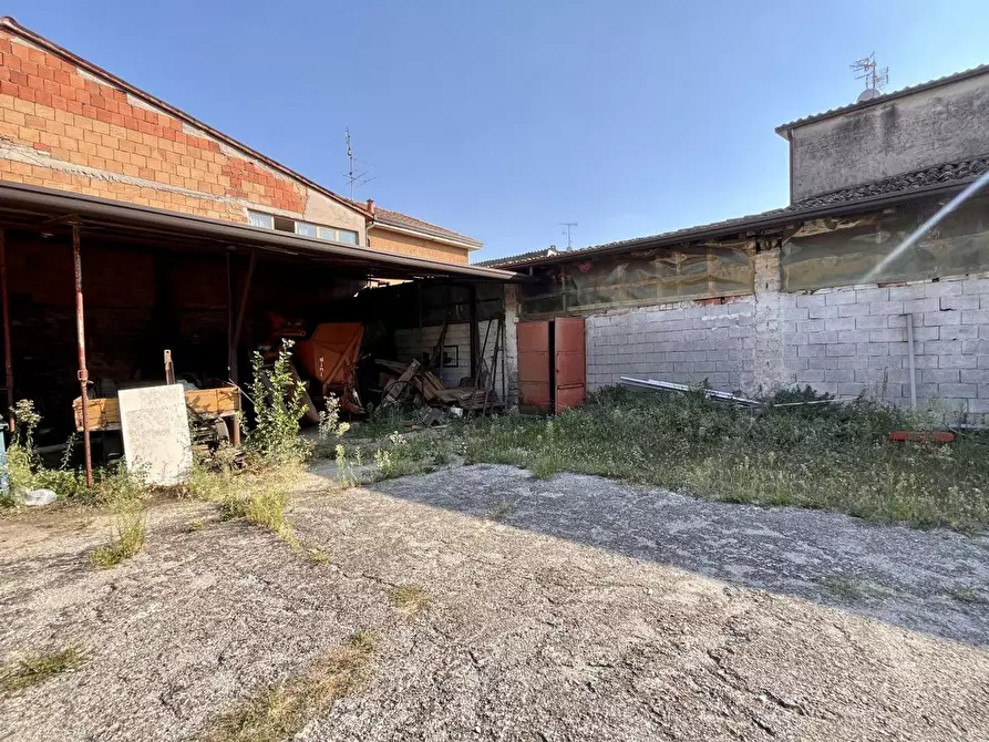 Immagine 4 di Rustico / casale in vendita  in B. Corbarelli a Calcinato