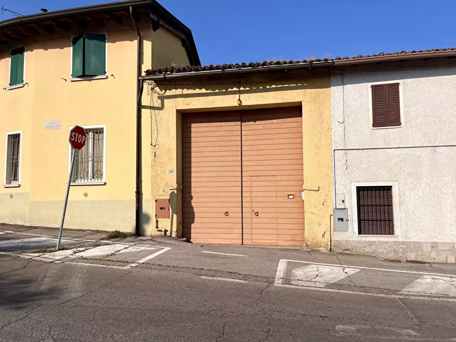 Immagine 11 di Rustico / casale in vendita  in B. Corbarelli a Calcinato