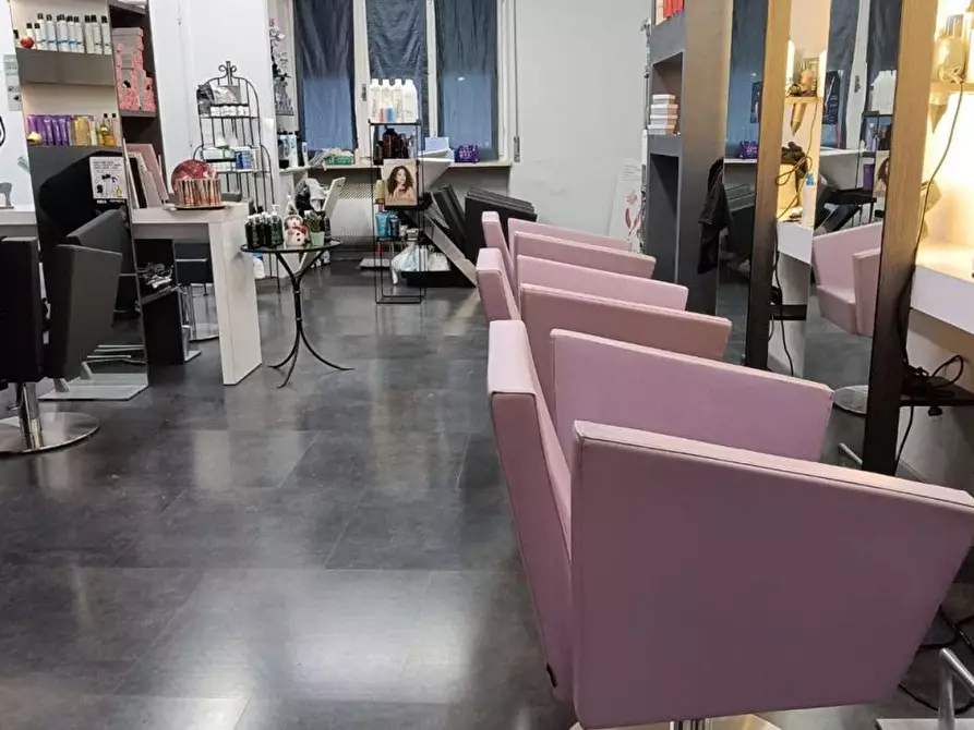 Immagine 8 di Negozio in vendita  in Andrea Botturi a Castel Goffredo