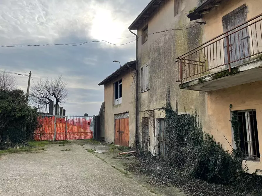 Immagine 7 di Rustico / casale in vendita  in Morti dell'Astore a Castiglione Delle Stiviere