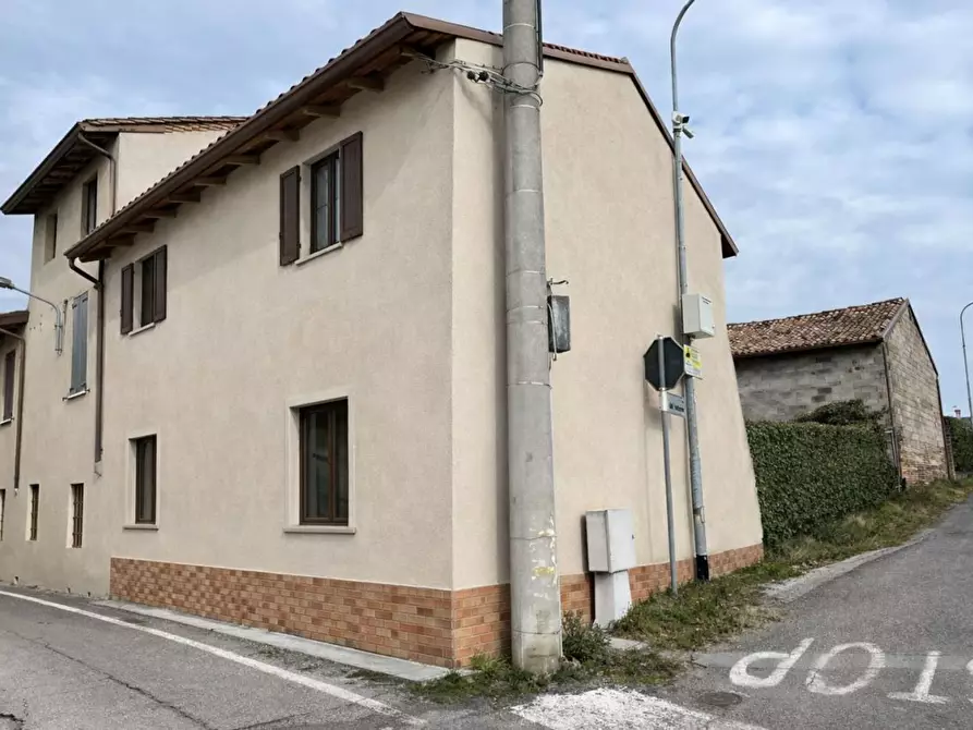 Immagine 10 di Rustico / casale in vendita  in Morti dell'Astore a Castiglione Delle Stiviere