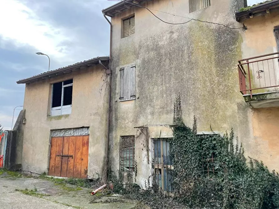 Immagine 17 di Rustico / casale in vendita  in Morti dell'Astore a Castiglione Delle Stiviere