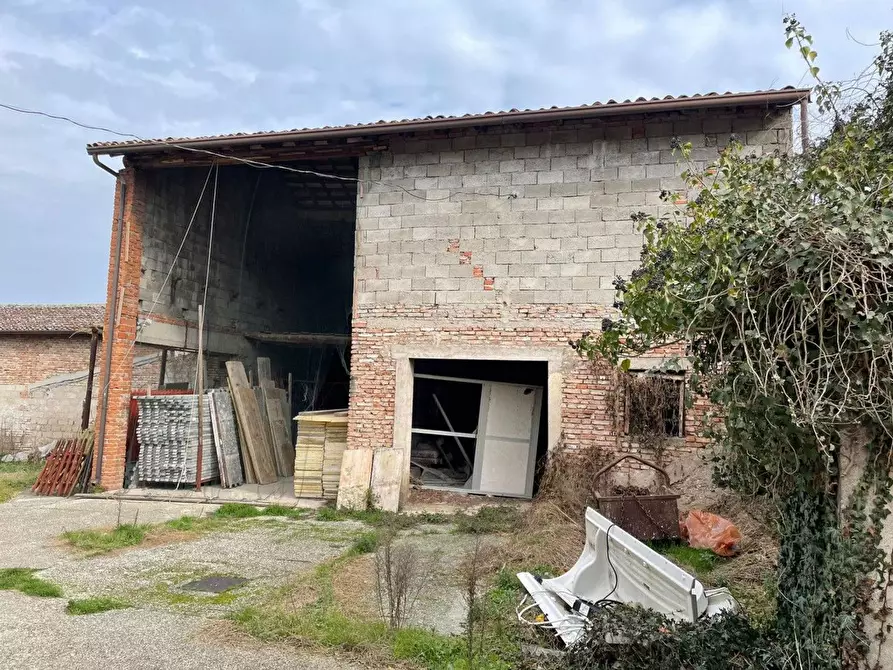 Immagine 29 di Rustico / casale in vendita  in Morti dell'Astore a Castiglione Delle Stiviere
