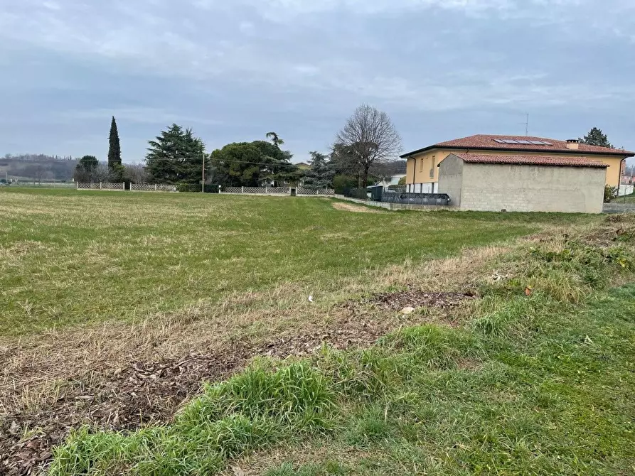 Immagine 12 di Locale commerciale in vendita  in monte alto a Casalmoro