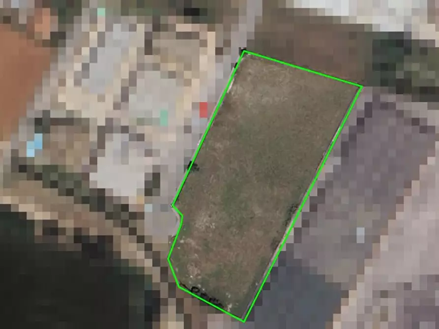 Immagine 15 di Locale commerciale in vendita  in monte alto a Casalmoro